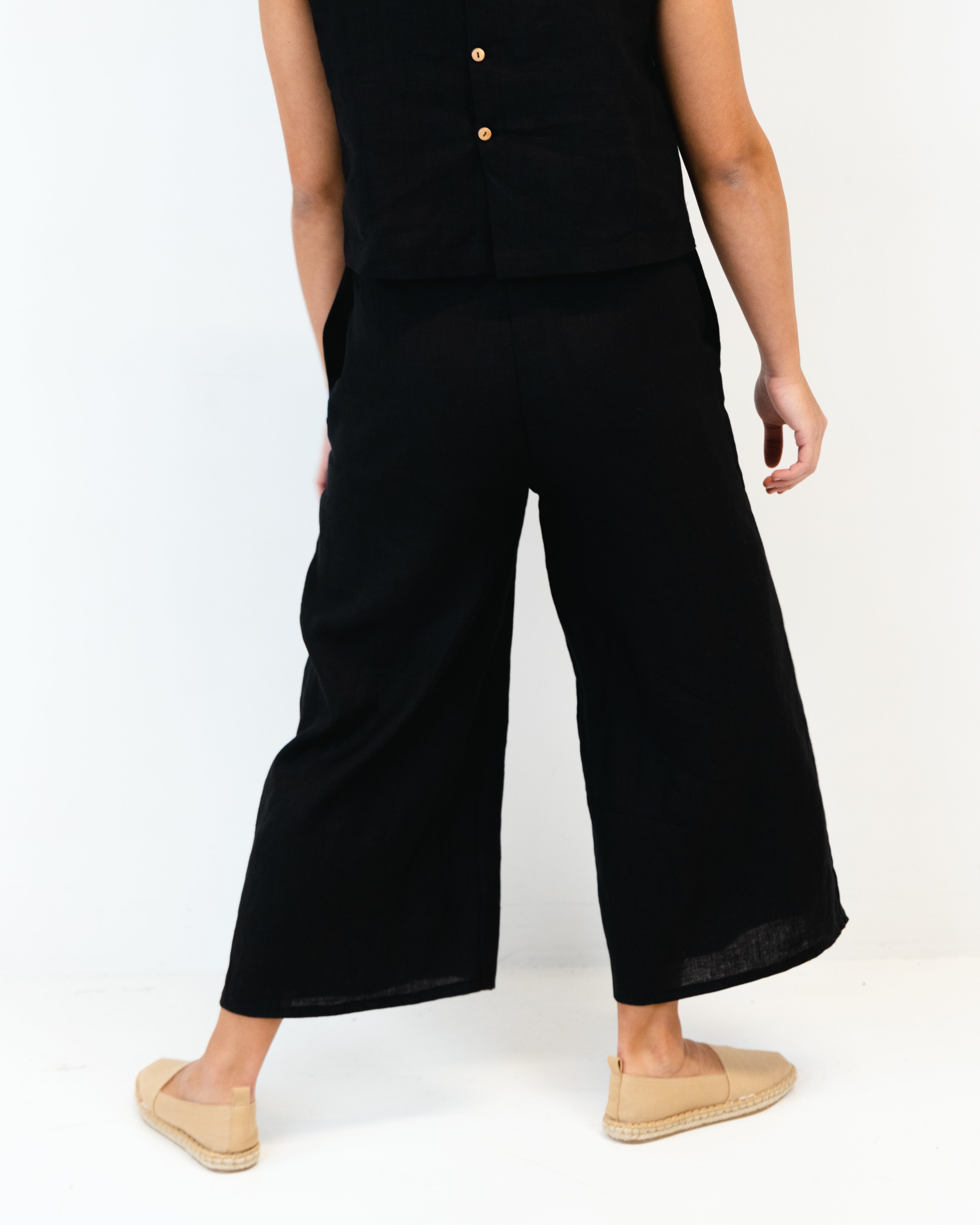 SAMPLE SALE: LIEHU-HOUSUT