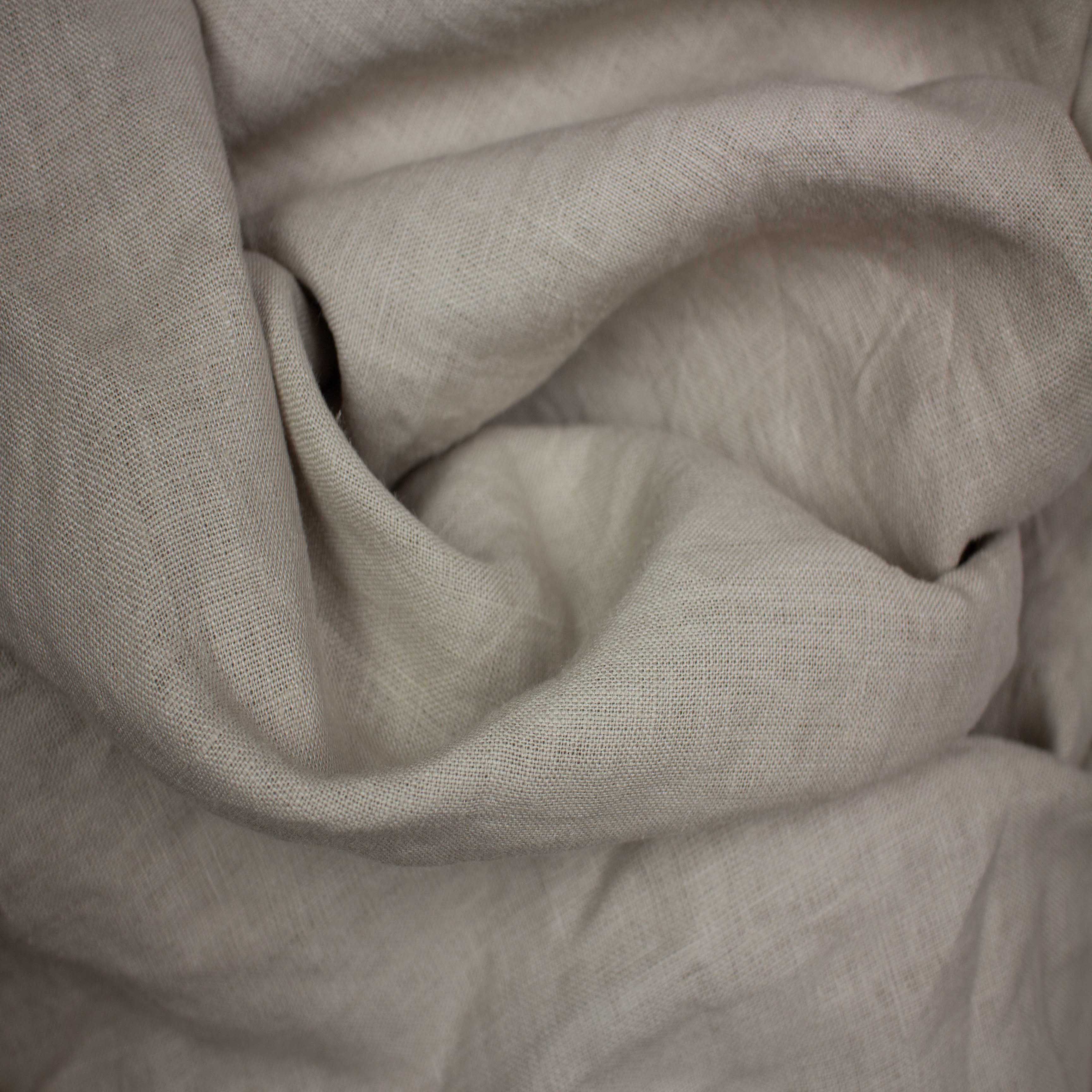 SAMPLE SALE: PASAATI-HAALARI